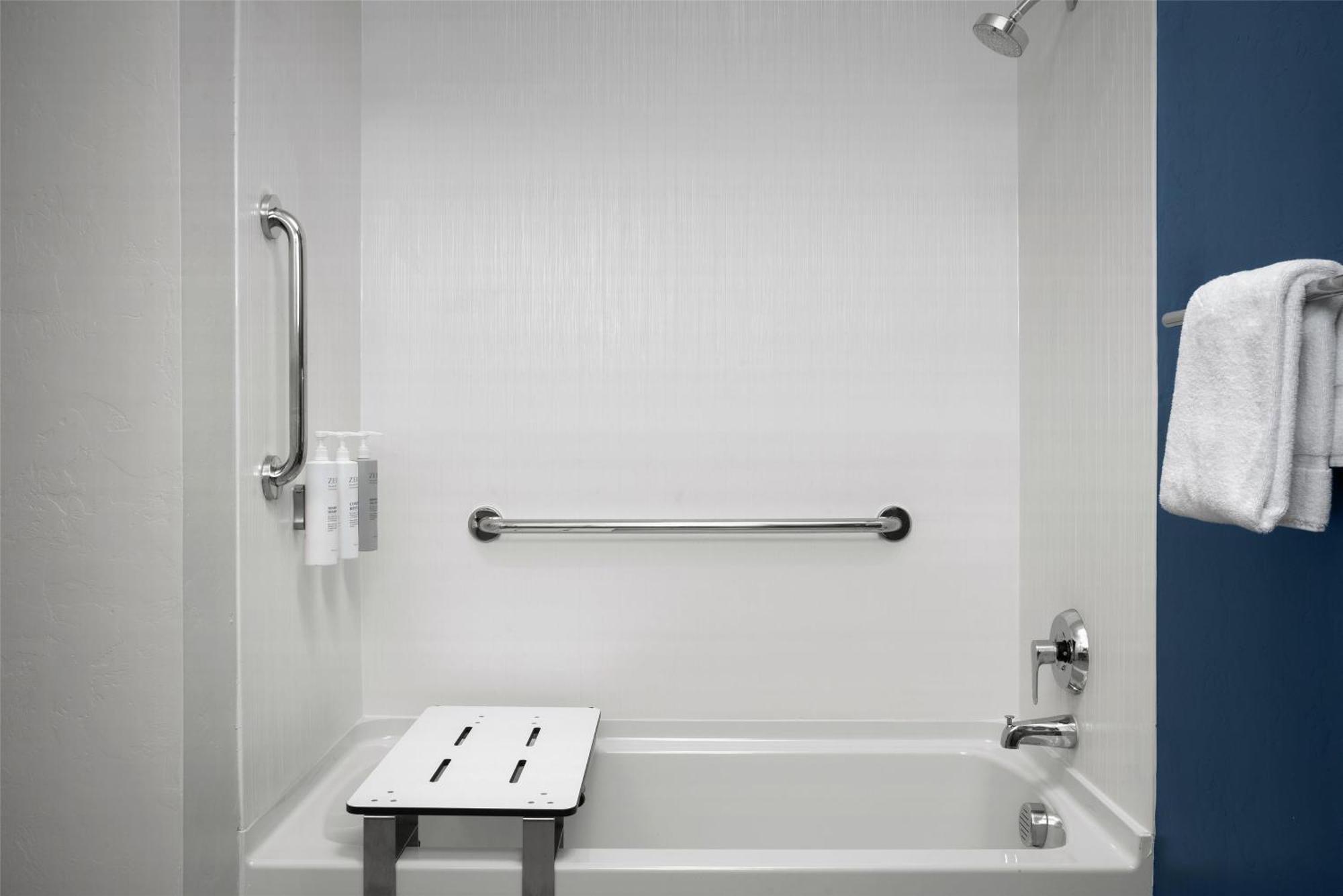 Spark By Hilton Airport Hotel 3*