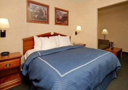 Hotel Spark By Hilton Airport 3*