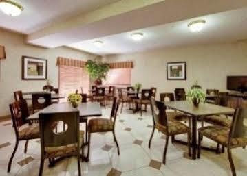 Hotel Spark By Hilton Airport 3*