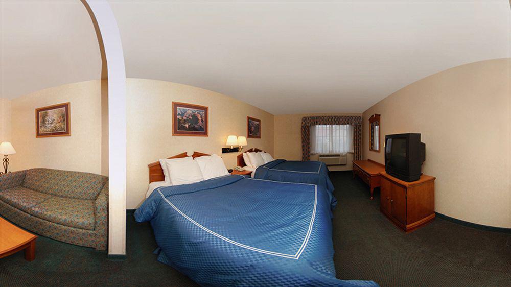 Spark By Hilton Airport Hotel